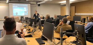 Marianne Gullberg presenting the Lab for the  Royal Swedish Academy of Sciences
